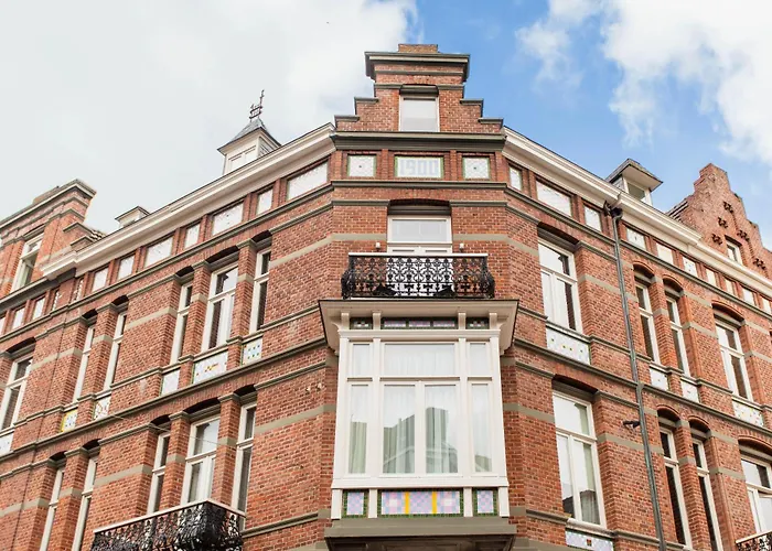 Stylish In Centre Of *