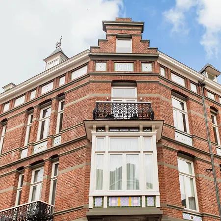 Stylish In Centre Of *