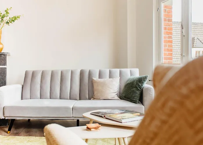 Stylish In Centre Of شقة *